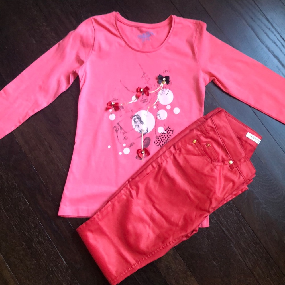 Rare SuperTrash outfit in Size 10
